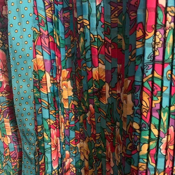 Multi-color 2-Piece Women's Suit - Picture 2 of 5